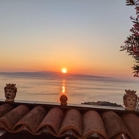 U Castiddanu Breathtaking View Apartment Taormina Luaran gambar