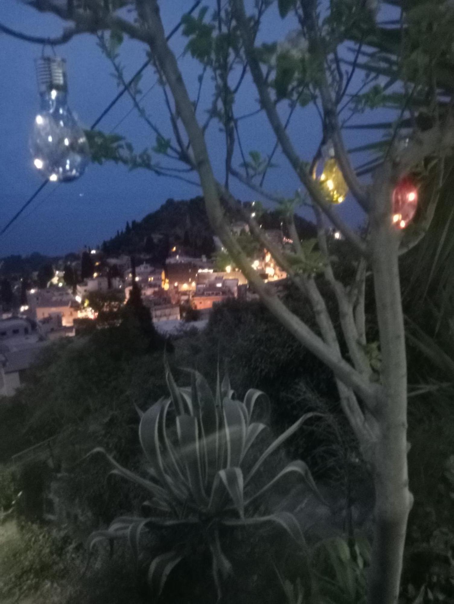U Castiddanu Breathtaking View Apartment Taormina Bilik gambar